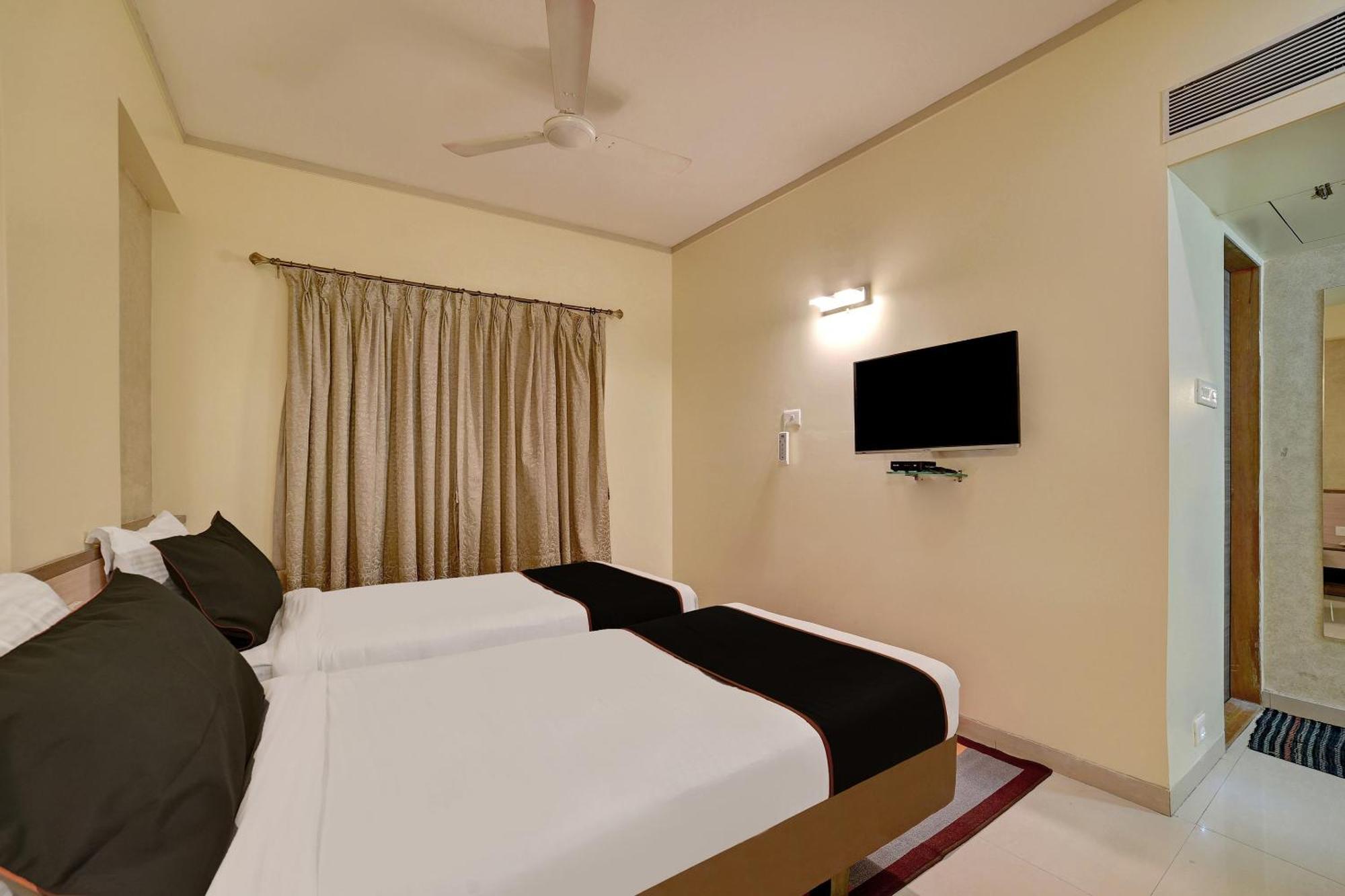 Collection O Kapil Residency Parage Chowk Near Lal Mahal Pune Luaran gambar