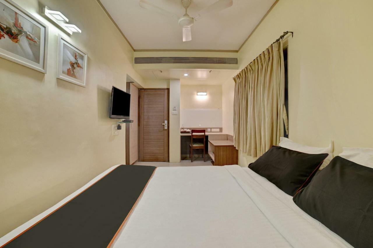 Collection O Kapil Residency Parage Chowk Near Lal Mahal Pune Luaran gambar